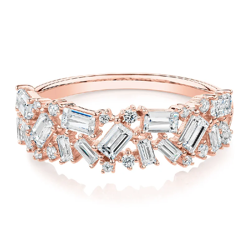 Affordable Glamour – Must-Have Jewelry At Special Rates Dress ring with 1.03 carats* of diamond simulants in 10 carat rose gold