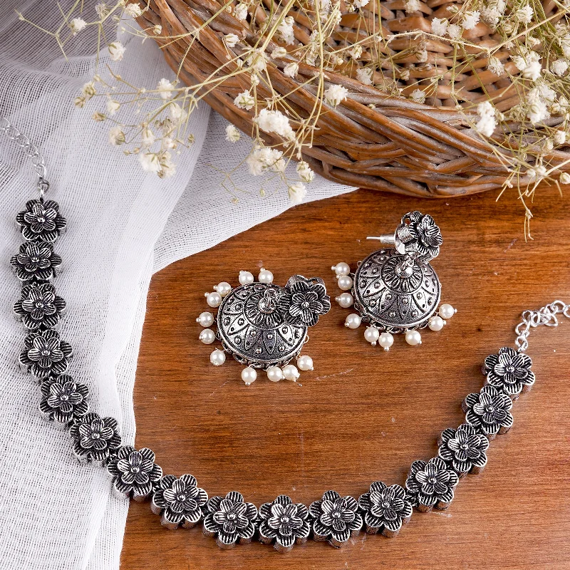 Unlock Unbeatable Jewelry Deals Before They’Re Gone Teejh Shachi Floral Metallic Necklace Set