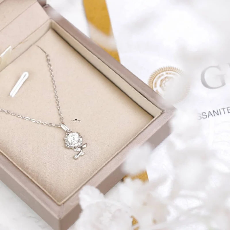 Elegant Necklaces And Bracelets At Limited-Time Offers 0.50ct Mini Rose Moissanite Necklace in 925 Sterling Silver Elegant Necklaces And Bracelets At Limited-Time Offers 0.50ct Mini Rose Moissanite Necklace in 925 Sterling Silver