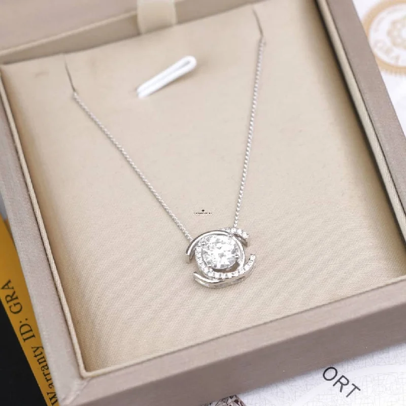 Your Perfect Accessory Now At The Best Price 1.0ct Venus Moissanite Necklace in 925 Sterling Silver Your Perfect Accessory Now At The Best Price 1.0ct Venus Moissanite Necklace in 925 Sterling Silver