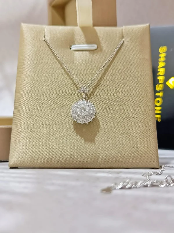 Don't Miss These Dazzling Jewelry Discounts Daisy Moissanite necklace in 925 Sterling Silver Don't Miss These Dazzling Jewelry Discounts Daisy Moissanite necklace in 925 Sterling Silver