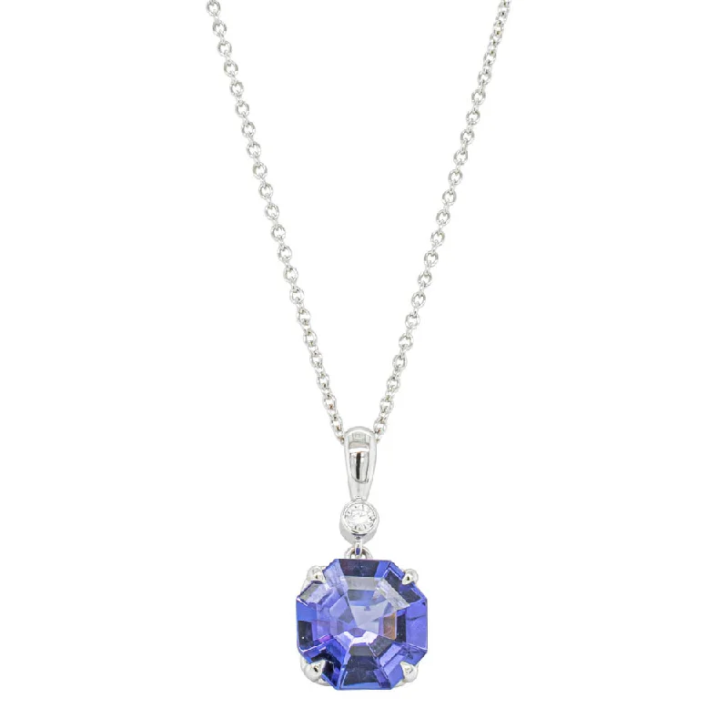 Stunning Jewelry At A Fraction Of The Price 18ct White Gold Tanzanite & Diamond Octavia Pendant Stunning Jewelry At A Fraction Of The Price 18ct White Gold Tanzanite & Diamond Octavia Pendant