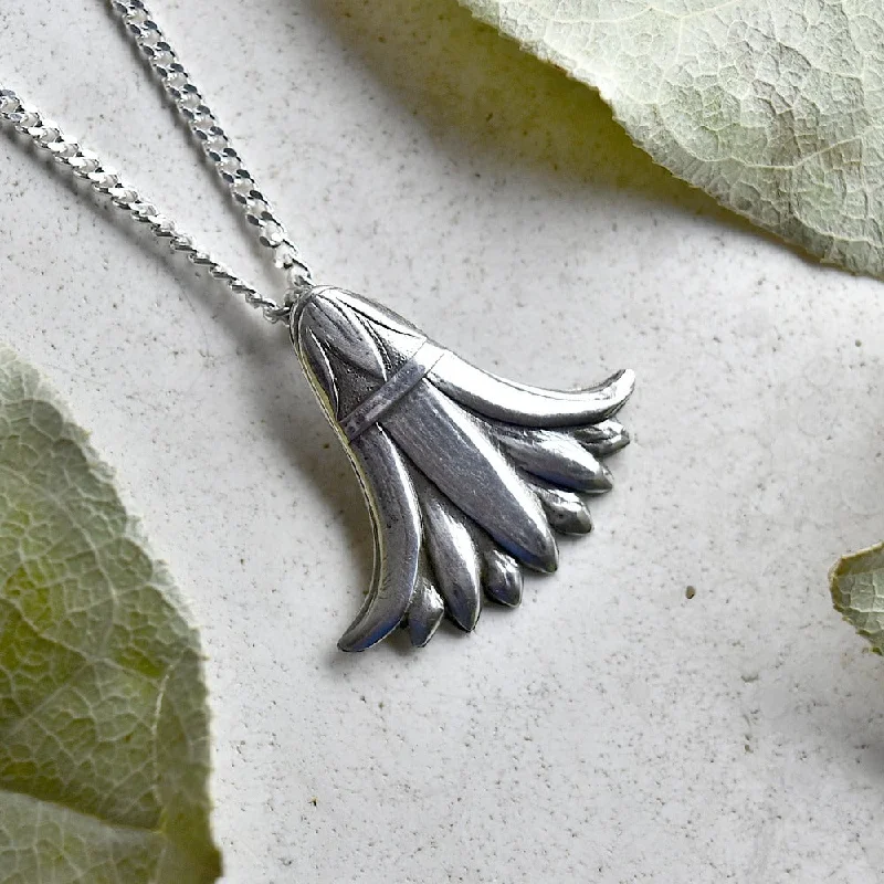 The Perfect Jewelry Piece At The Perfect Discount 'Egyptian Revival' Die Struck Silver Necklace The Perfect Jewelry Piece At The Perfect Discount 'Egyptian Revival' Die Struck Silver Necklace