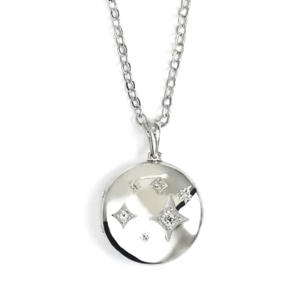 Jewelry Flash Sale – Stylish Designs At Unbeatable Rates Gothic Silver Locket with Sapphires & Topaz Jewelry Flash Sale – Stylish Designs At Unbeatable Rates Gothic Silver Locket with Sapphires & Topaz