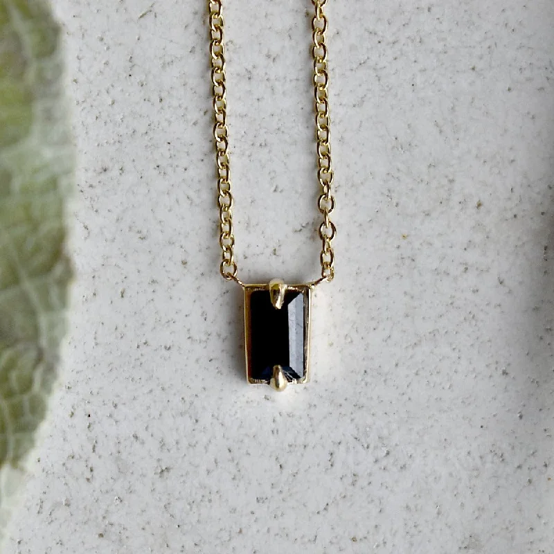 Shop Dazzling Jewelry At The Best Prices Nova Black Spinel Single Baguette Necklace Shop Dazzling Jewelry At The Best Prices Nova Black Spinel Single Baguette Necklace