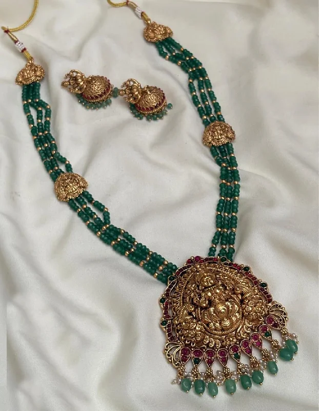 Breathtaking Jewelry At Limited-Time Savings Premium Gold Plated Long Necklace Set in green crystal beads natural stones Breathtaking Jewelry At Limited-Time Savings Premium Gold Plated Long Necklace Set in green crystal beads natural stones