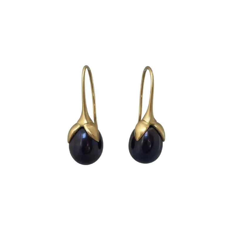High-End Jewelry, Now More Affordable Than Ever Gabriella Kiss 18k Black Pearl Eggplant Earrings High-End Jewelry, Now More Affordable Than Ever Gabriella Kiss 18k Black Pearl Eggplant Earrings