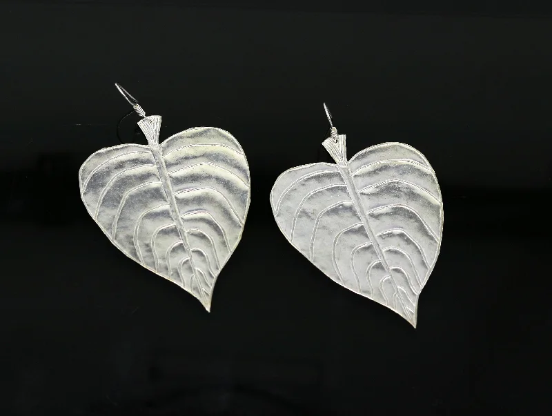 Flash Sale On Stunning Jewelry – Limited Stock Available Modern fancy light weight 925 sterling silver heart shape peepal tree leaves style hoops earring customized brides earring jewelry ear489 Flash Sale On Stunning Jewelry – Limited Stock Available Modern fancy light weight 925 sterling silver heart shape peepal tree leaves style hoops earring customized brides earring jewelry ear489