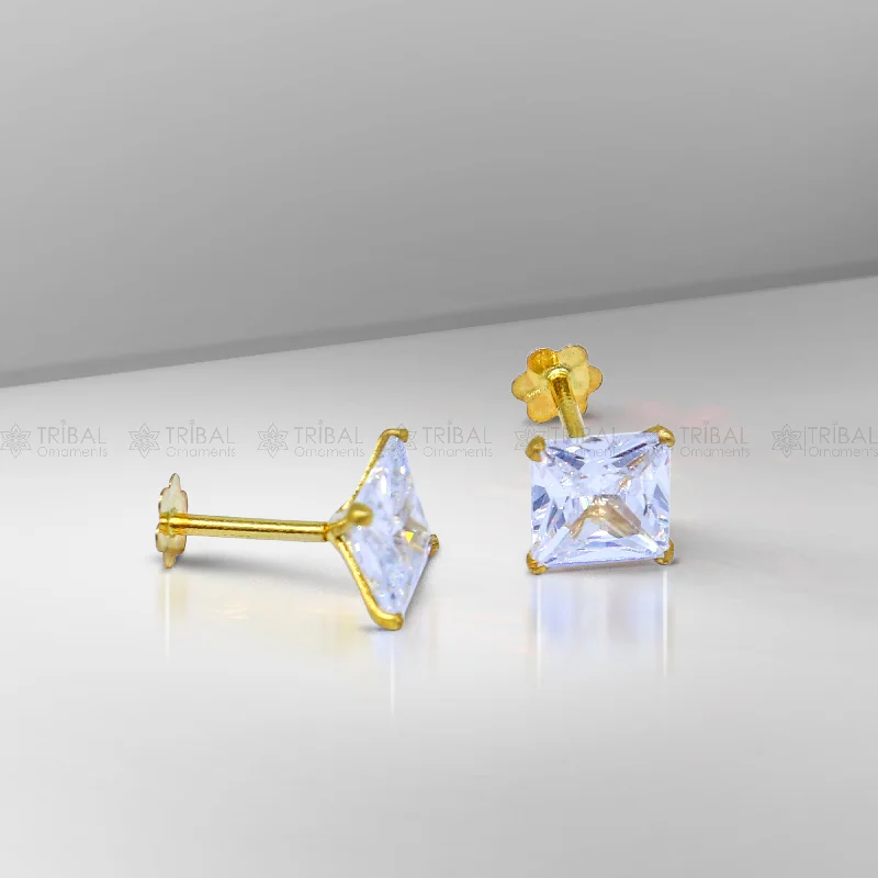 Discounted Jewelry For A Glamorous Look 14Kt yellow gold white diamond stud earring for unisex er194 Discounted Jewelry For A Glamorous Look 14Kt yellow gold white diamond stud earring for unisex er194