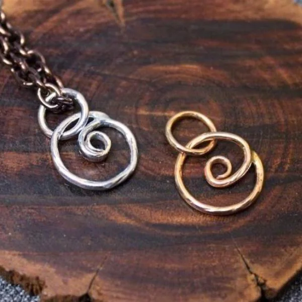 Luxury Jewelry Sale – Elegant Styles At Unbeatable Prices Spiral Charm
