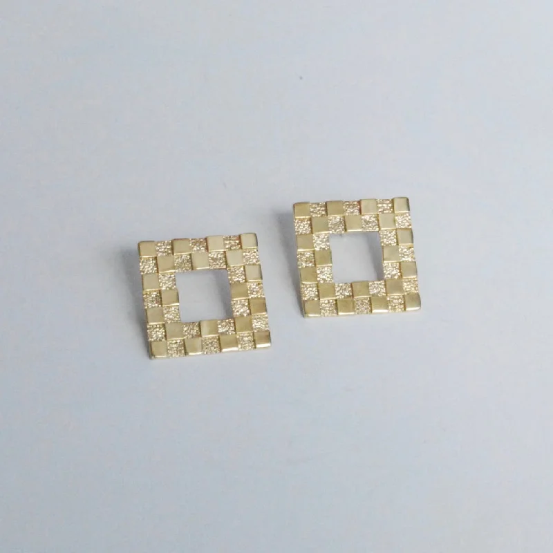 Fashion-Forward Geometric Jewelry For Contemporary Style Square Checkerboard Earrings Fashion-Forward Geometric Jewelry For Contemporary Style Square Checkerboard Earrings