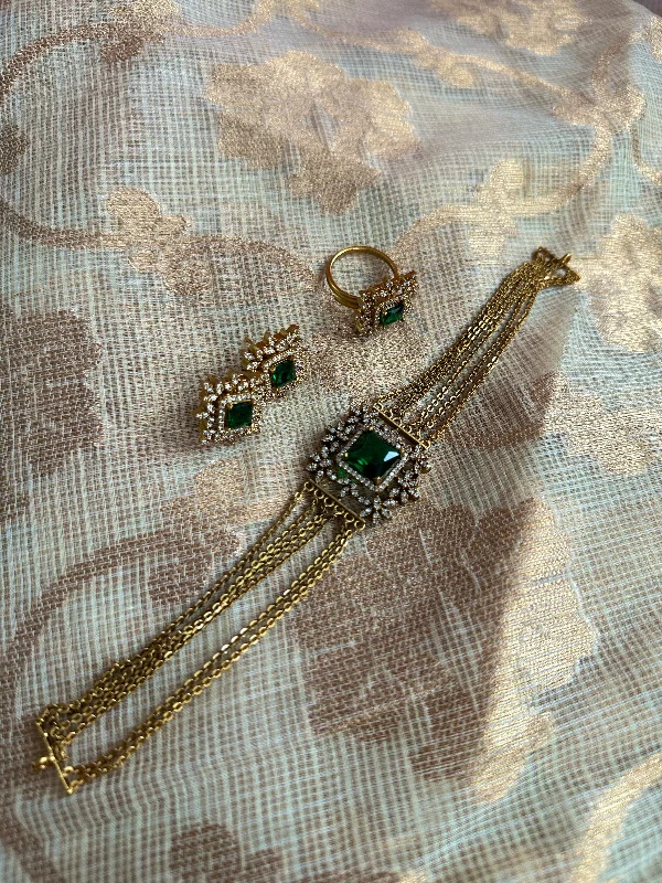 Make Every Moment Shine – Jewelry Discounts Available Antique Stone Choker
