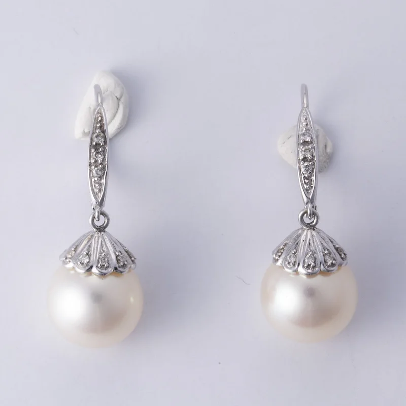 Timeless Jewelry At Special Discount Rates 18k White Gold Fresh Water Pearl  Earrings | 0.13 ctw