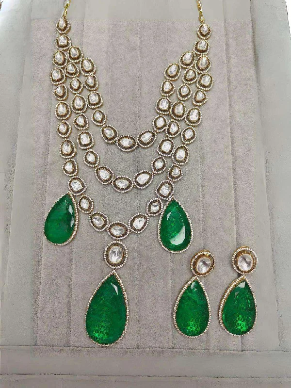 Premium Diamond Jewelry For Unforgettable Moments Emerald Green Uncut Polki Necklace Set Premium Diamond Jewelry For Unforgettable Moments Emerald Green Uncut Polki Necklace Set