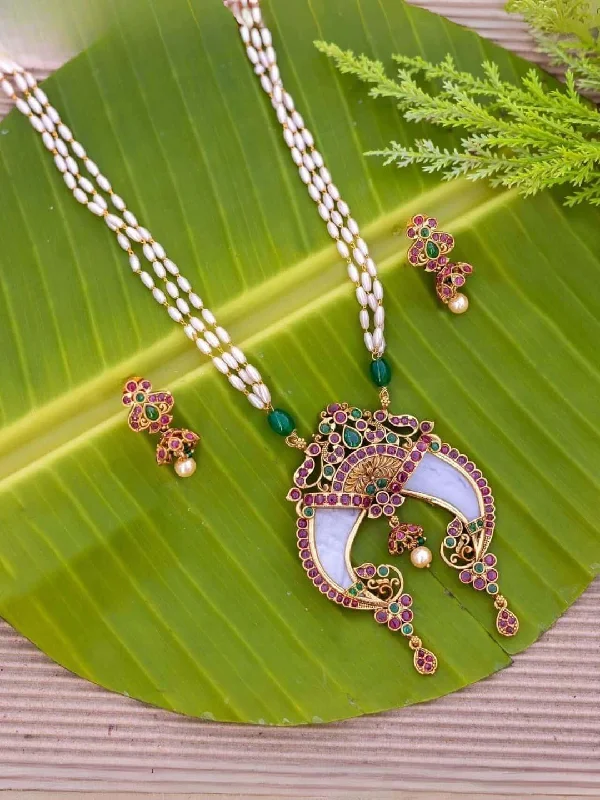 Affordable Gold-Plated Jewelry For Modern Fashion Graceful Designer Moti Necklace