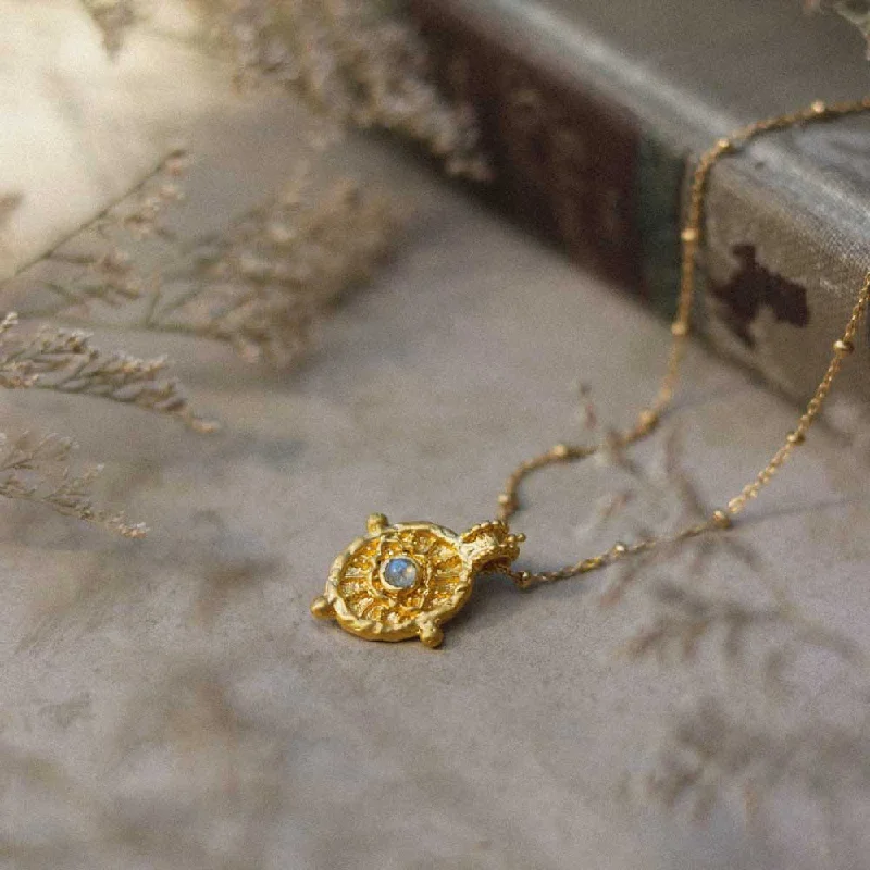 Clearance Sale On High-End Jewelry Collections Here to be • Necklace