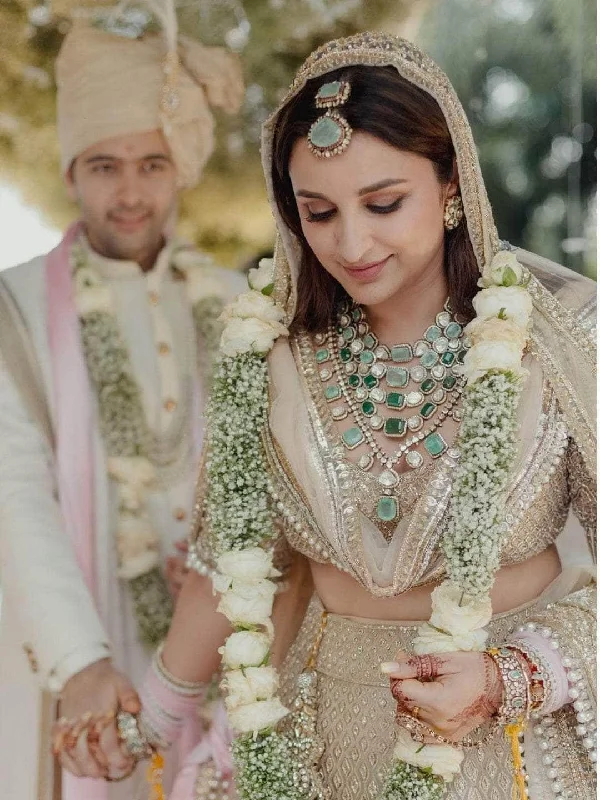 Sparkle In Style With Our Best Jewelry Deals Parineeti Inspired Wedding Necklace Set