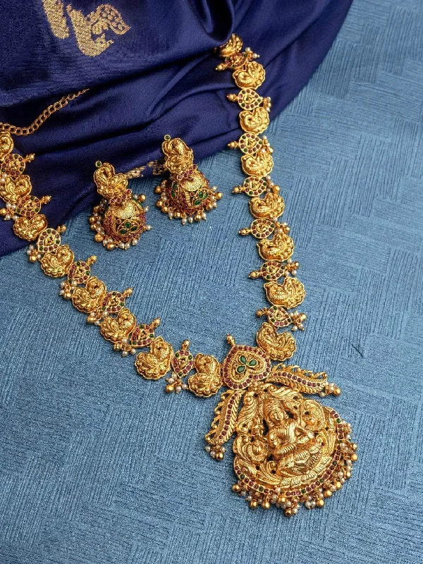 Bold And Beautiful Jewelry Now At Irresistible Prices South Indian Traditional Lakshmi Haram Bold And Beautiful Jewelry Now At Irresistible Prices South Indian Traditional Lakshmi Haram